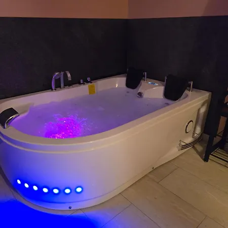 Maison Privative Romantique Au Calme Pour Couple 러브호텔 *